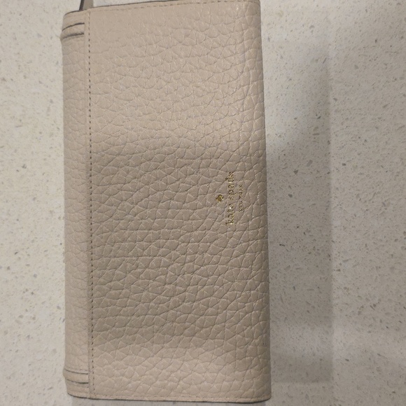 Kate Spade Wallet - Picture 2 of 10
